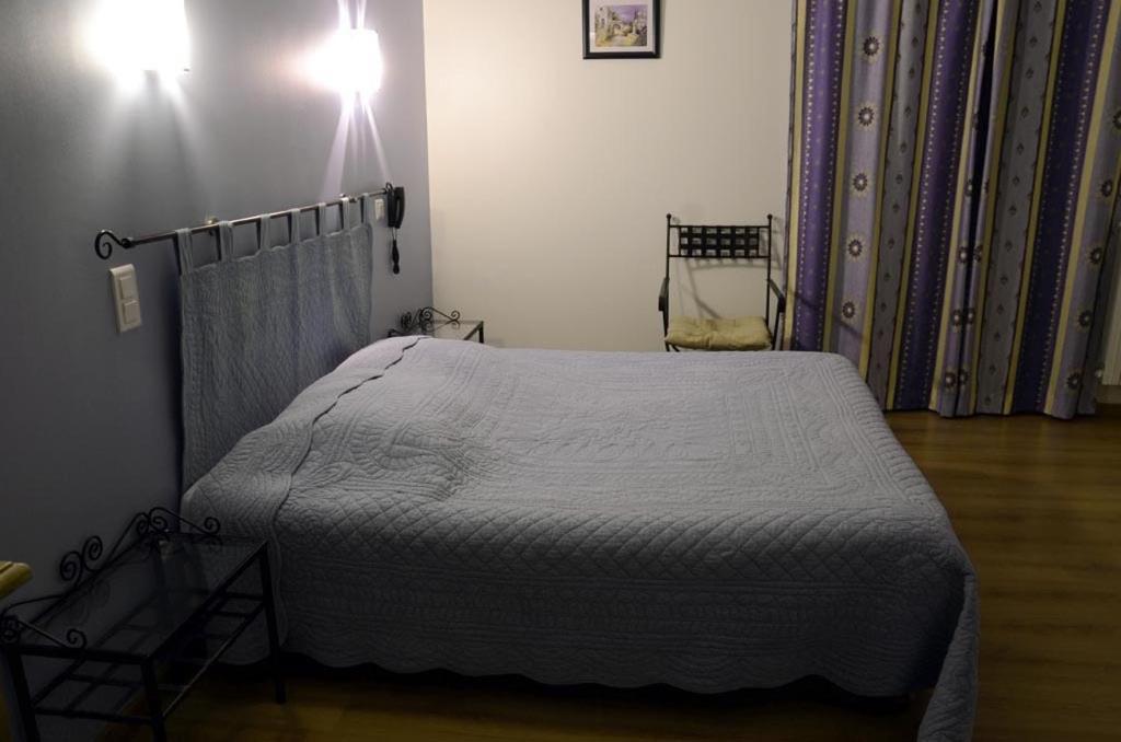 Hotel Le Mont Barral Creyers Bagian luar foto