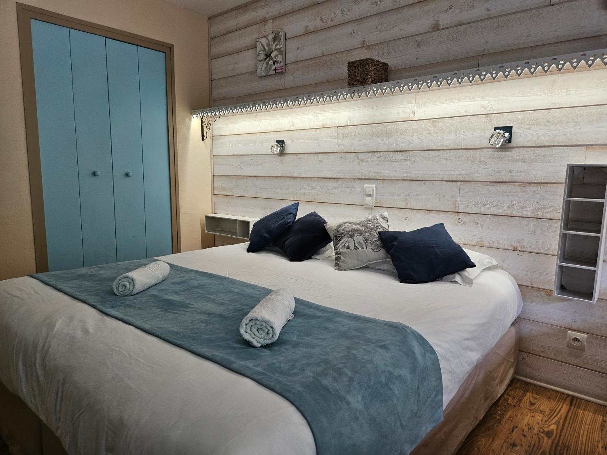 Hotel Le Mont Barral Creyers Bagian luar foto