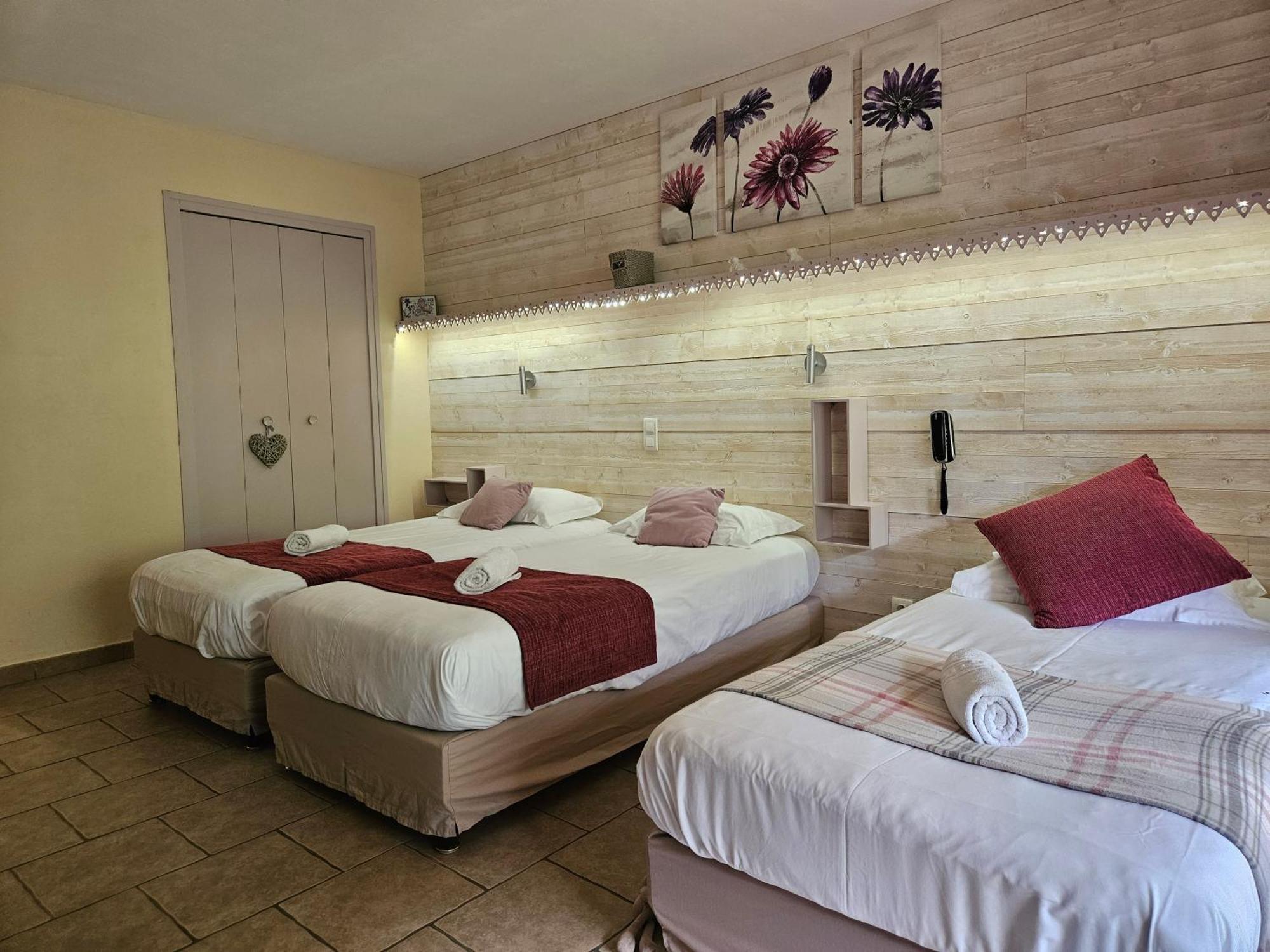 Hotel Le Mont Barral Creyers Bagian luar foto